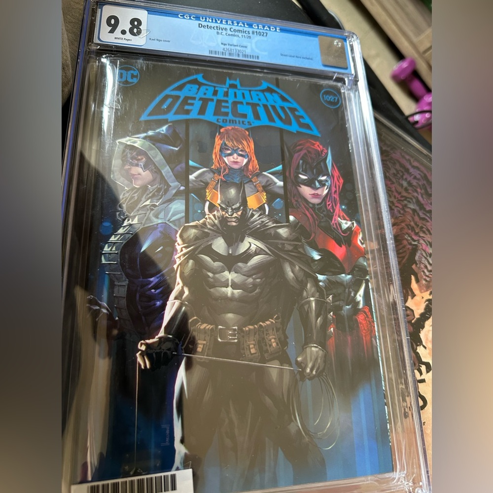 9.8

WHITE Pages

Kael Nigu cover

D.C. Comics, 11/20

Ngu Variant Cover